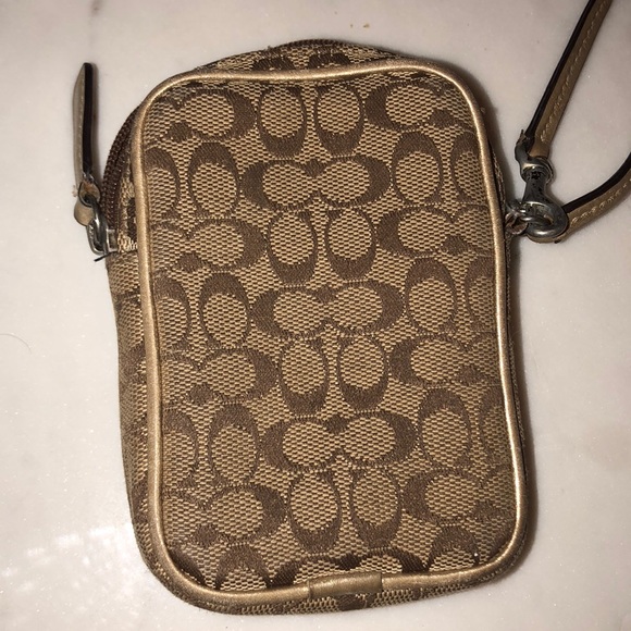 Wristlet - Picture 2 of 2